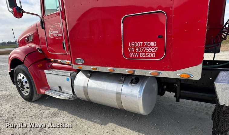 image for item EU6410 2009 Peterbilt 386 semi truck