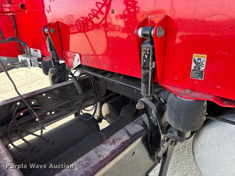 image for item EU6410 2009 Peterbilt 386 semi truck