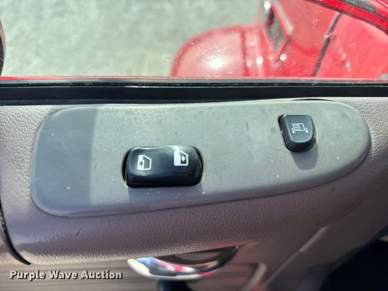 image for item EU6410 2009 Peterbilt 386 semi truck