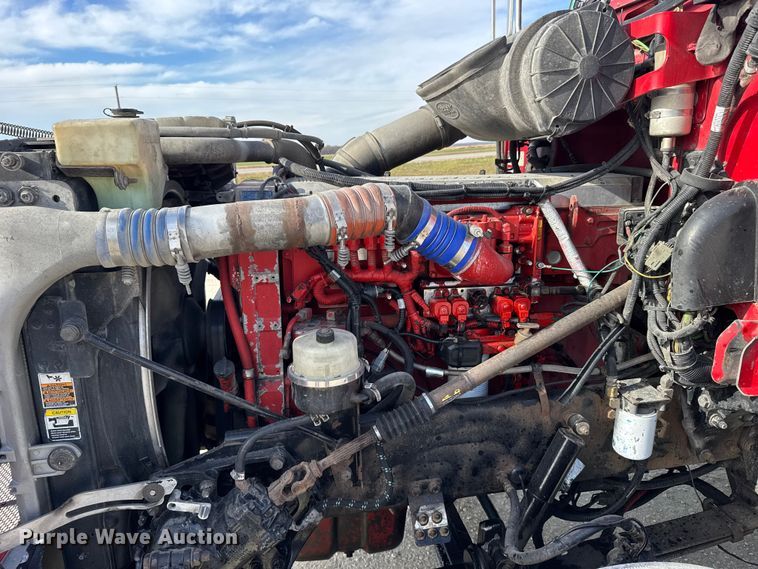 image for item EU6410 2009 Peterbilt 386 semi truck