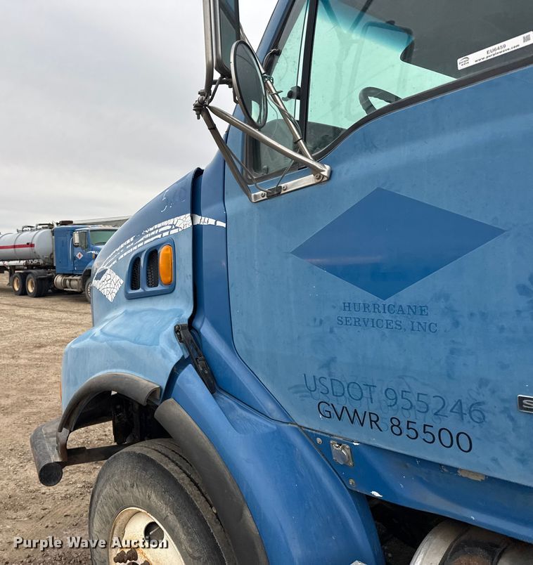 image for item EU6459 2007 Sterling L-Line semi truck