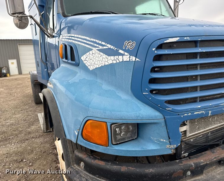 image for item EU6459 2007 Sterling L-Line semi truck