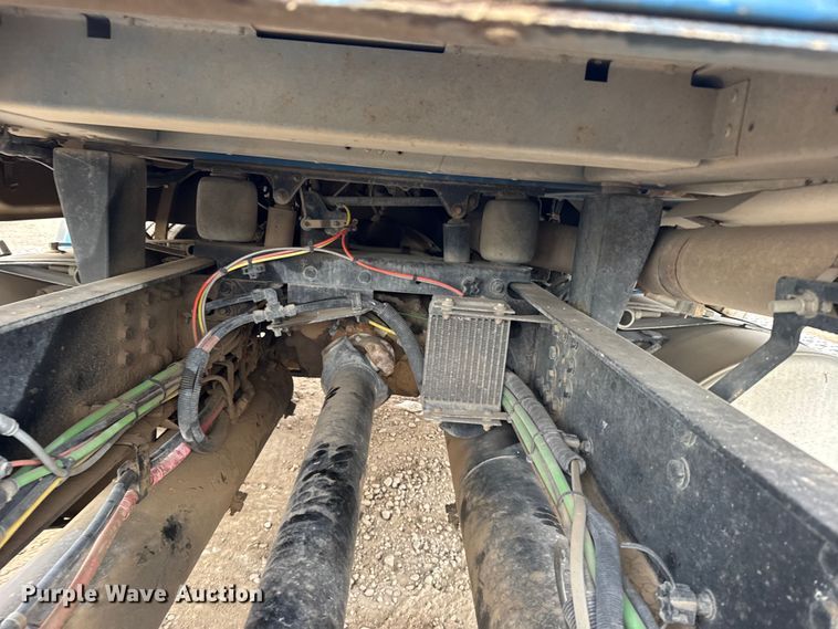 image for item EU6459 2007 Sterling L-Line semi truck