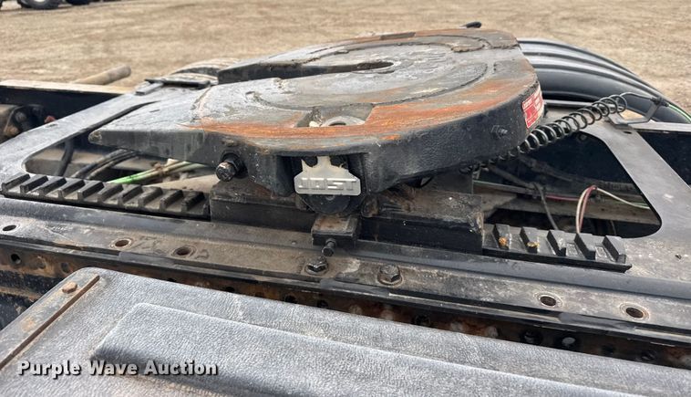 image for item EU6459 2007 Sterling L-Line semi truck