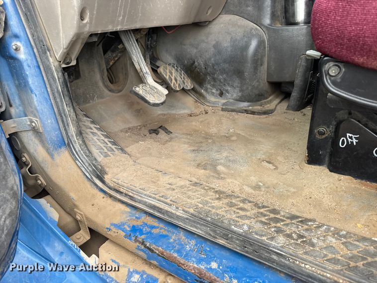 image for item EU6459 2007 Sterling L-Line semi truck