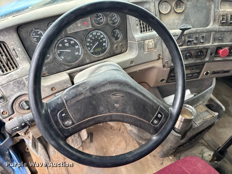 image for item EU6459 2007 Sterling L-Line semi truck