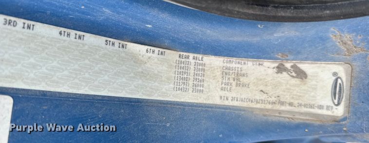 image for item EU6459 2007 Sterling L-Line semi truck