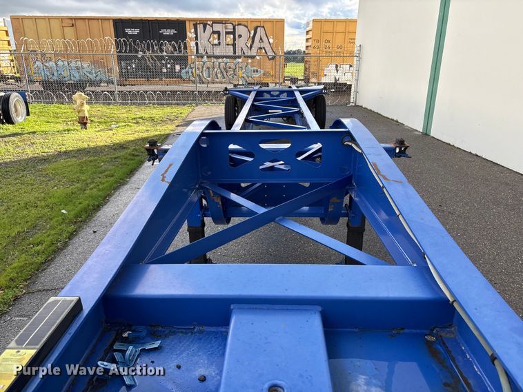 image for item EU8536 2013 Reinke container trailer