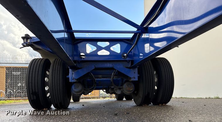 image for item EU8536 2013 Reinke container trailer