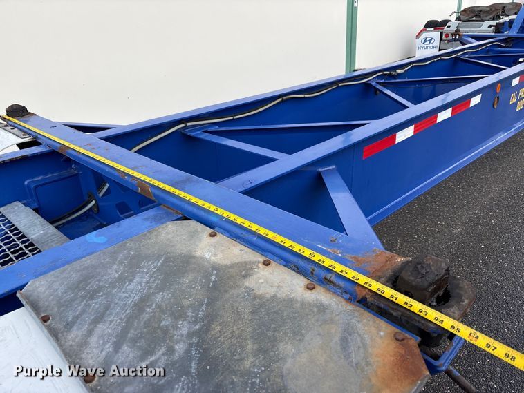 image for item EU8536 2013 Reinke container trailer