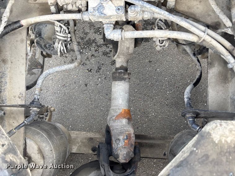 image for item EU8540 2017 Peterbilt 579 semi truck