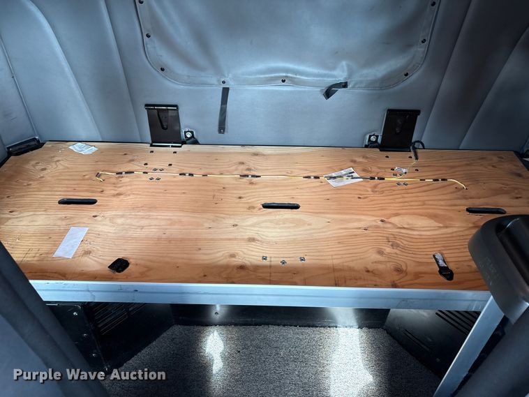 image for item EU8540 2017 Peterbilt 579 semi truck