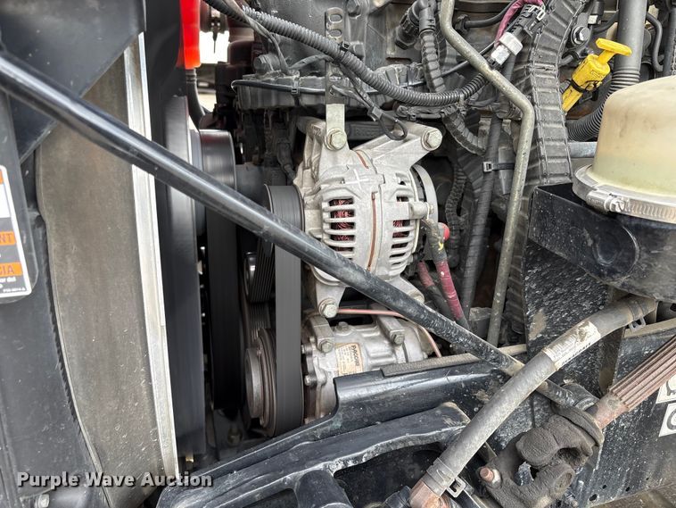 image for item EU8540 2017 Peterbilt 579 semi truck