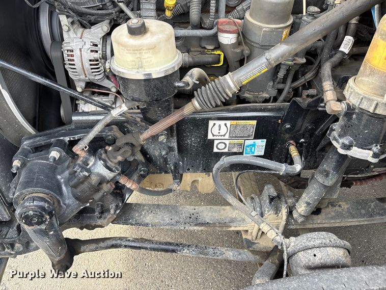 image for item EU8540 2017 Peterbilt 579 semi truck