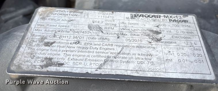 image for item EU8540 2017 Peterbilt 579 semi truck