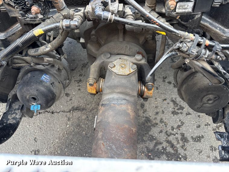 image for item EU8541 2017 Peterbilt 579 semi truck