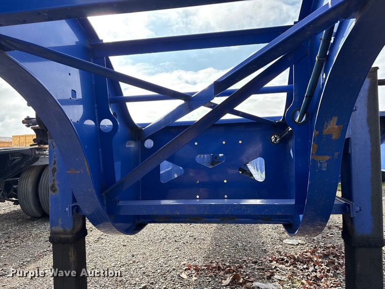 image for item EU8543 2013 Reinke container trailer