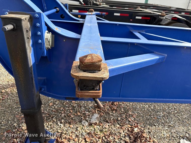 image for item EU8543 2013 Reinke container trailer