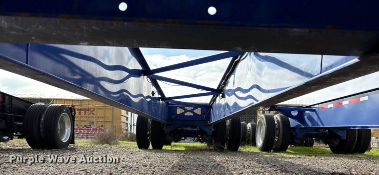 image for item EU8543 2013 Reinke container trailer
