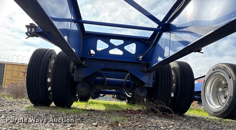 image for item EU8543 2013 Reinke container trailer