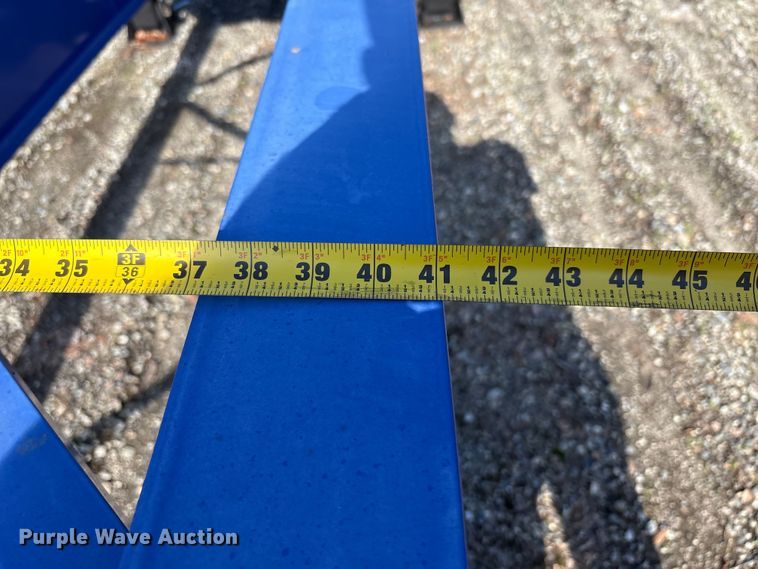 image for item EU8552 2013 Reinke container trailer