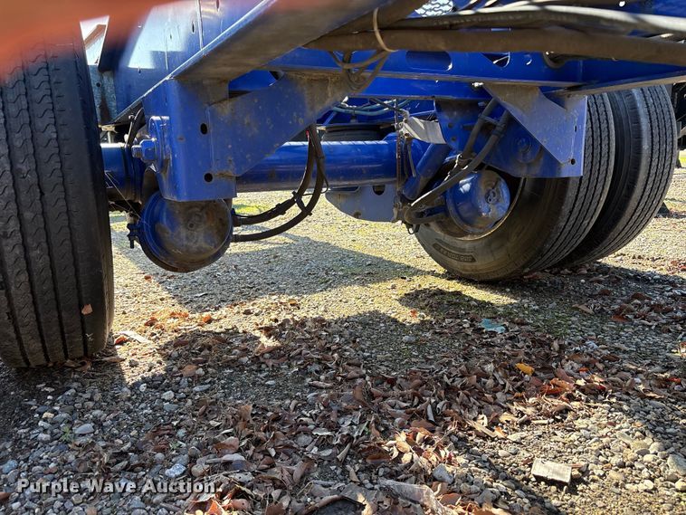 image for item EU8552 2013 Reinke container trailer