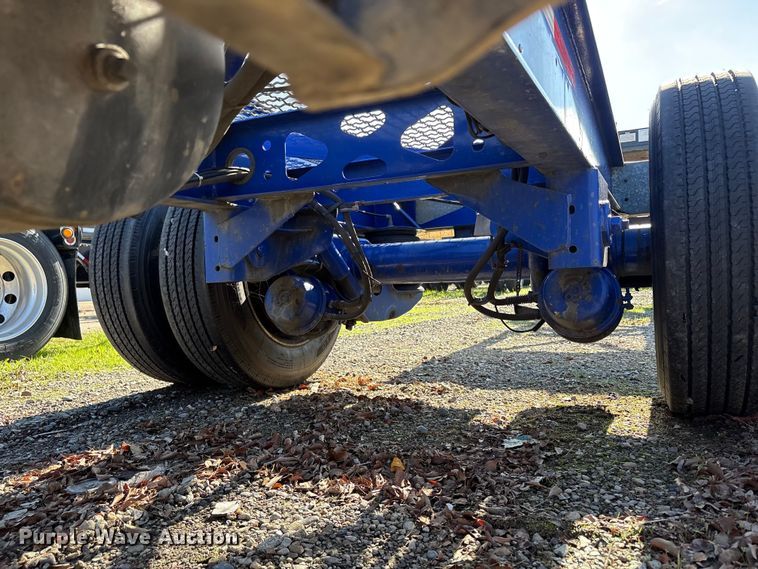 image for item EU8552 2013 Reinke container trailer