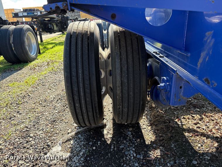 image for item EU8552 2013 Reinke container trailer