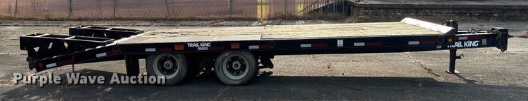 image for item EV3319 1998 Trail King TK40LP equipment trailer