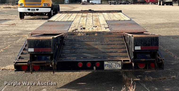 image for item EV3319 1998 Trail King TK40LP equipment trailer