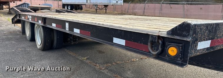 image for item EV3319 1998 Trail King TK40LP equipment trailer