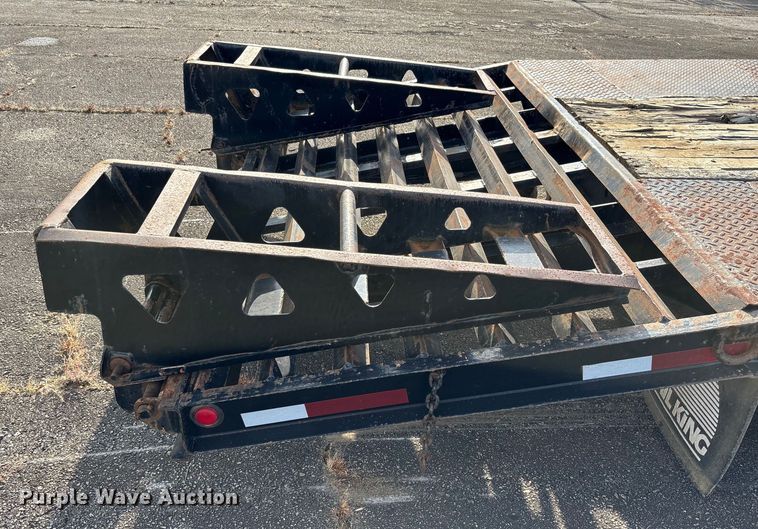 image for item EV3319 1998 Trail King TK40LP equipment trailer