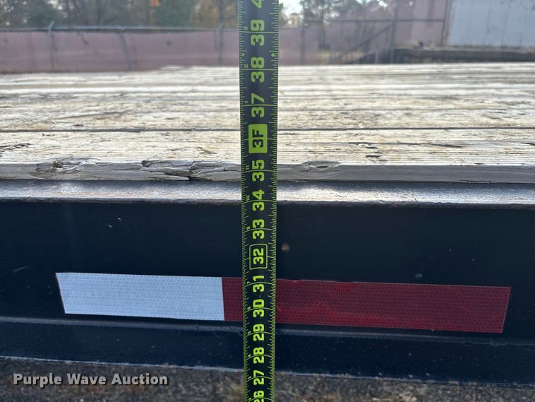 image for item EV3319 1998 Trail King TK40LP equipment trailer