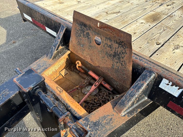 image for item EV3319 1998 Trail King TK40LP equipment trailer