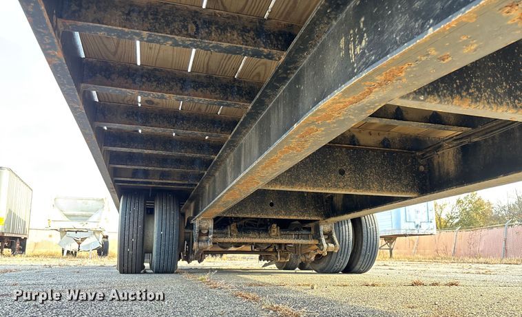 image for item EV3319 1998 Trail King TK40LP equipment trailer