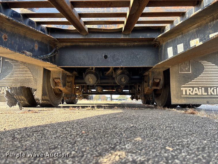 image for item EV3319 1998 Trail King TK40LP equipment trailer