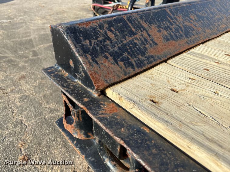 image for item EV3319 1998 Trail King TK40LP equipment trailer