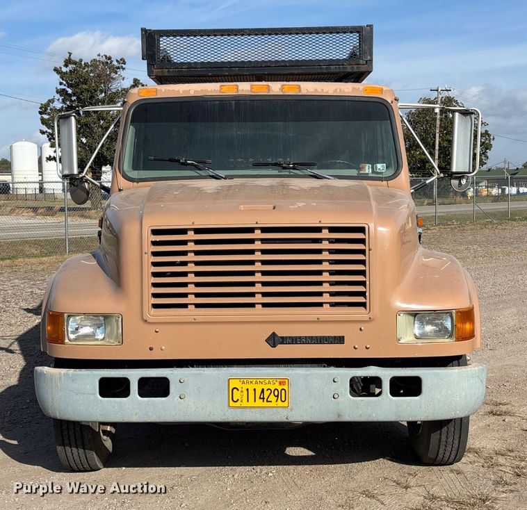 image for item EV3320 1998 International 4700 Low Profile Crew Cab utility / service truck