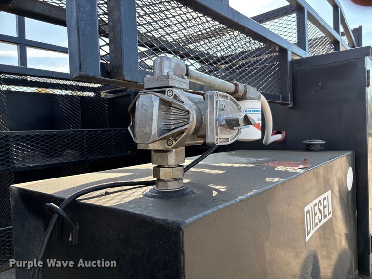 image for item EV3320 1998 International 4700 Low Profile Crew Cab utility / service truck