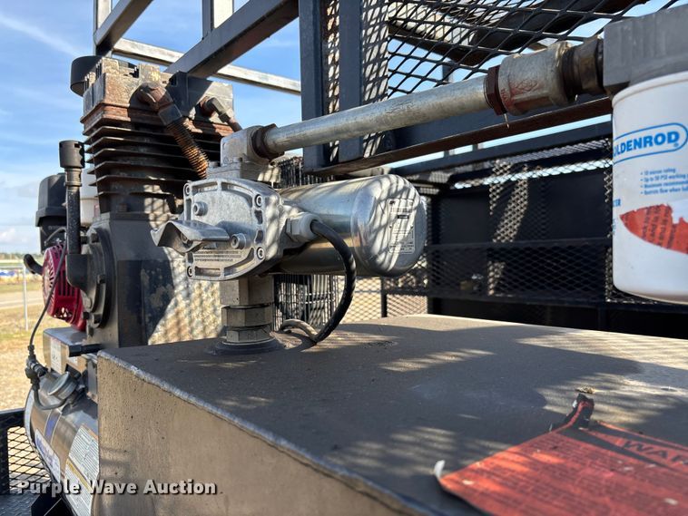 image for item EV3320 1998 International 4700 Low Profile Crew Cab utility / service truck