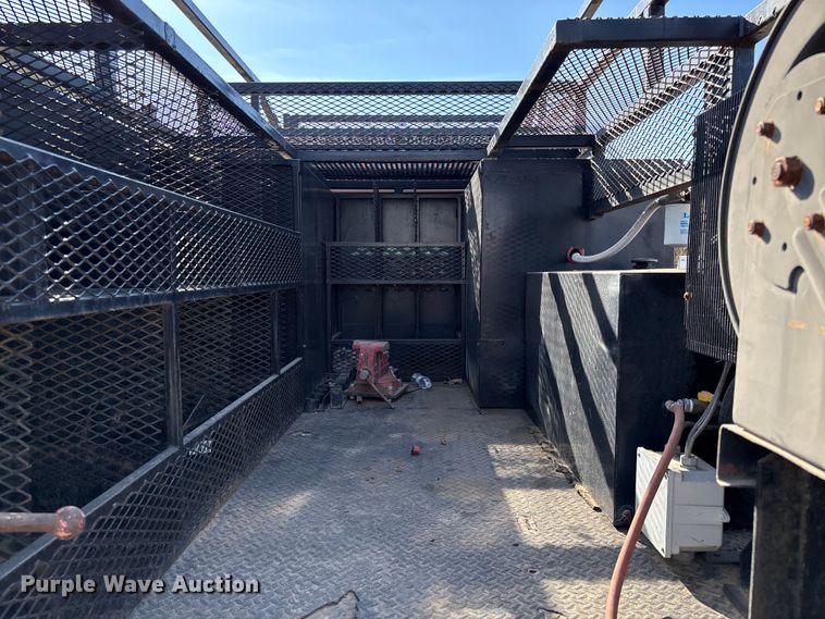 image for item EV3320 1998 International 4700 Low Profile Crew Cab utility / service truck