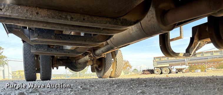 image for item EV3320 1998 International 4700 Low Profile Crew Cab utility / service truck