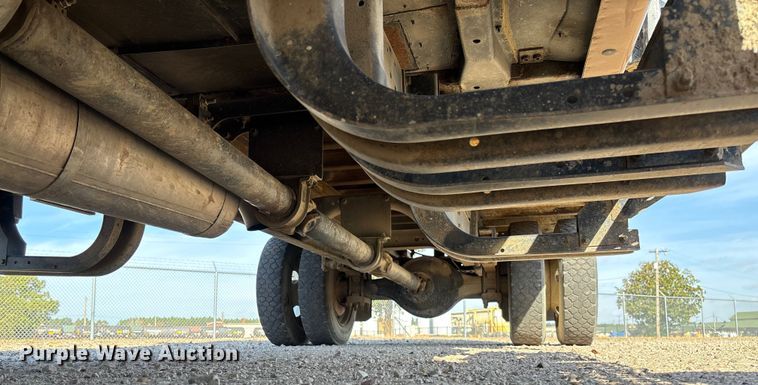 image for item EV3320 1998 International 4700 Low Profile Crew Cab utility / service truck