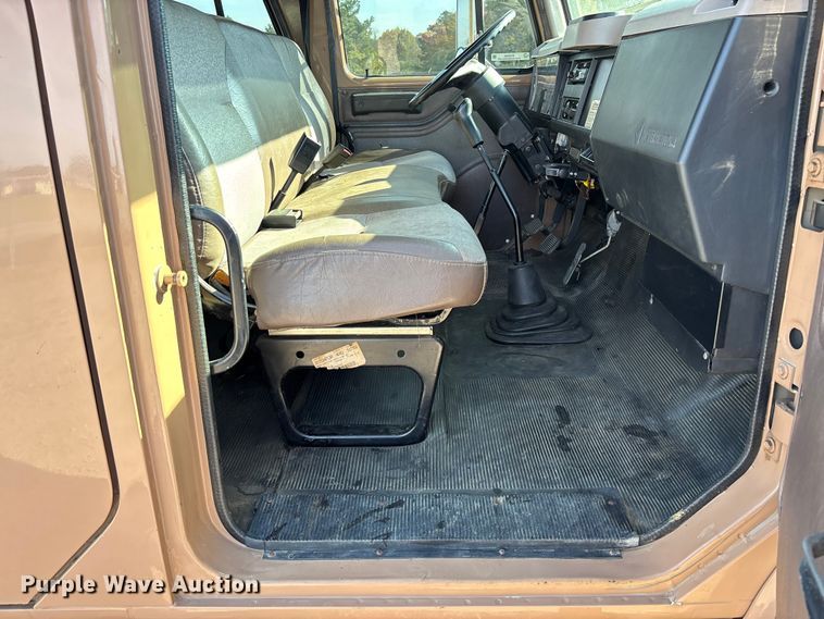 image for item EV3320 1998 International 4700 Low Profile Crew Cab utility / service truck