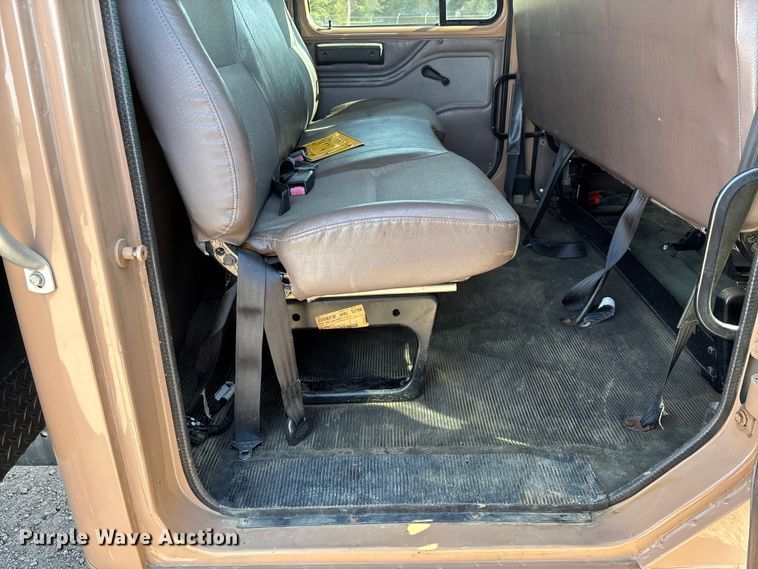 image for item EV3320 1998 International 4700 Low Profile Crew Cab utility / service truck