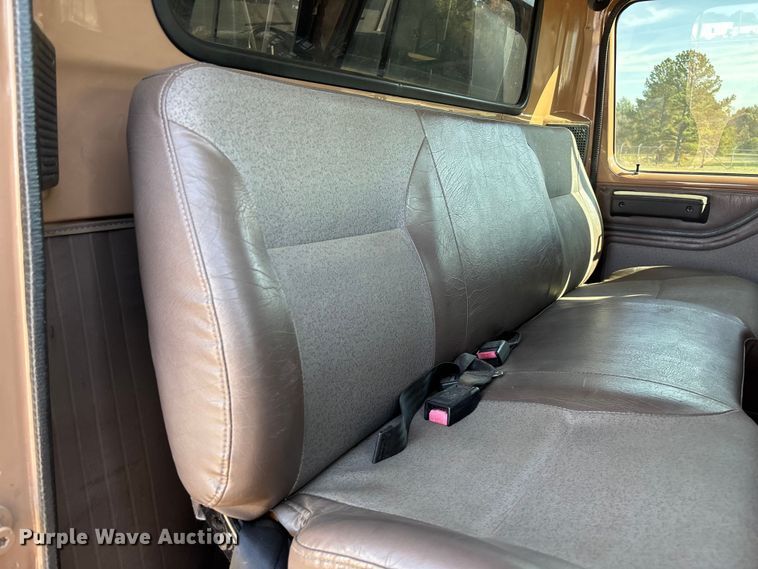 image for item EV3320 1998 International 4700 Low Profile Crew Cab utility / service truck