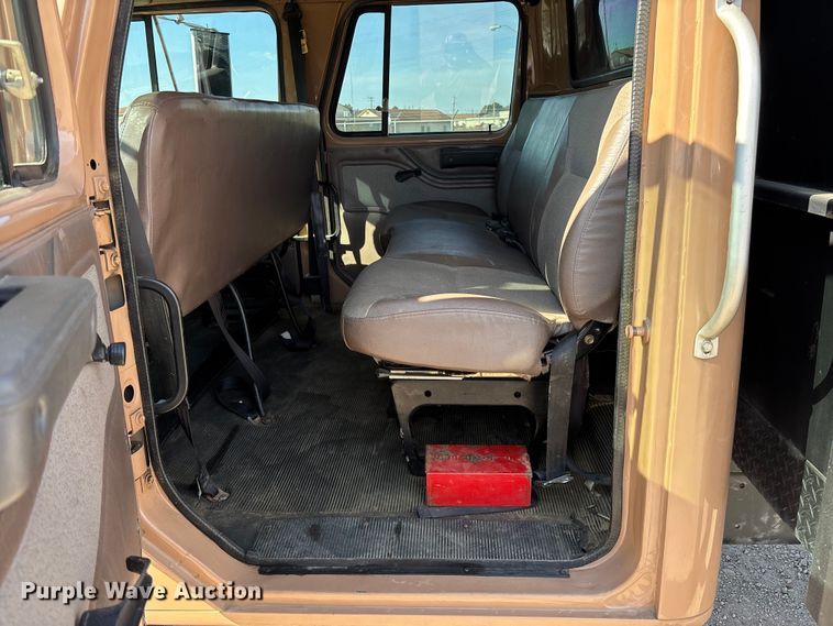 image for item EV3320 1998 International 4700 Low Profile Crew Cab utility / service truck
