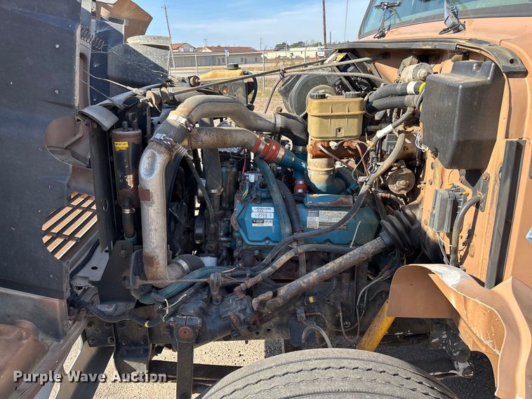 image for item EV3320 1998 International 4700 Low Profile Crew Cab utility / service truck