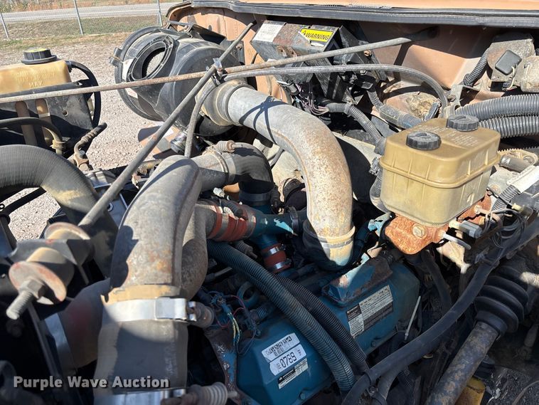 image for item EV3320 1998 International 4700 Low Profile Crew Cab utility / service truck