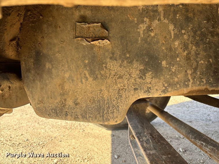 image for item EV3320 1998 International 4700 Low Profile Crew Cab utility / service truck